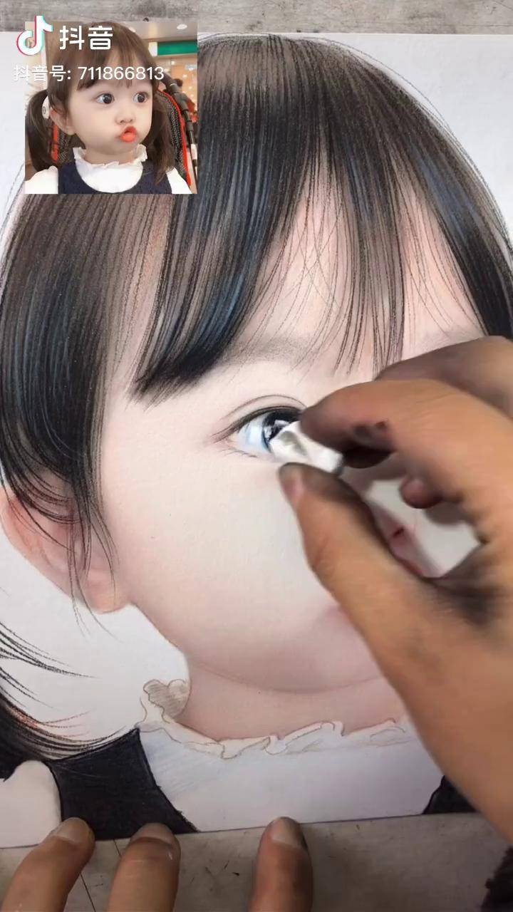 画了一个超萌小公主,大家看看画的像吗?萁萁baby 可爱