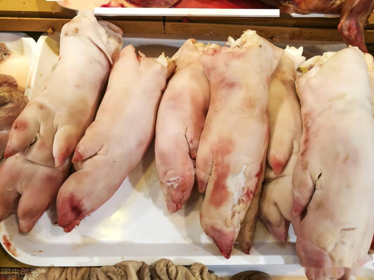 买猪蹄时前蹄和后蹄区别大牢记4买4不买猪蹄新鲜不油腻