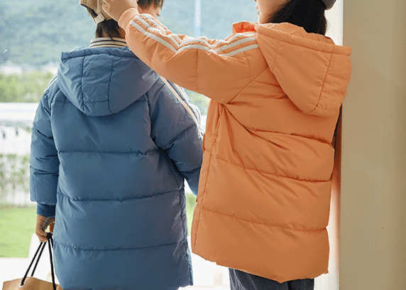 产品 99元给娃收中长款羽绒服，90%鸭绒，我先抢为敬！