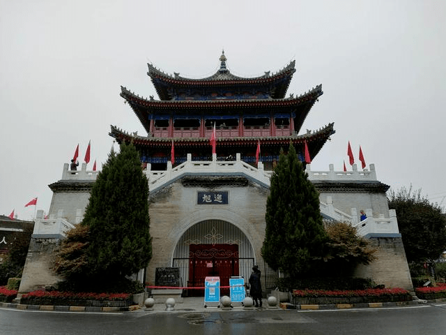 是三国时期大将颜良文丑之墓,"颜良"因此得名