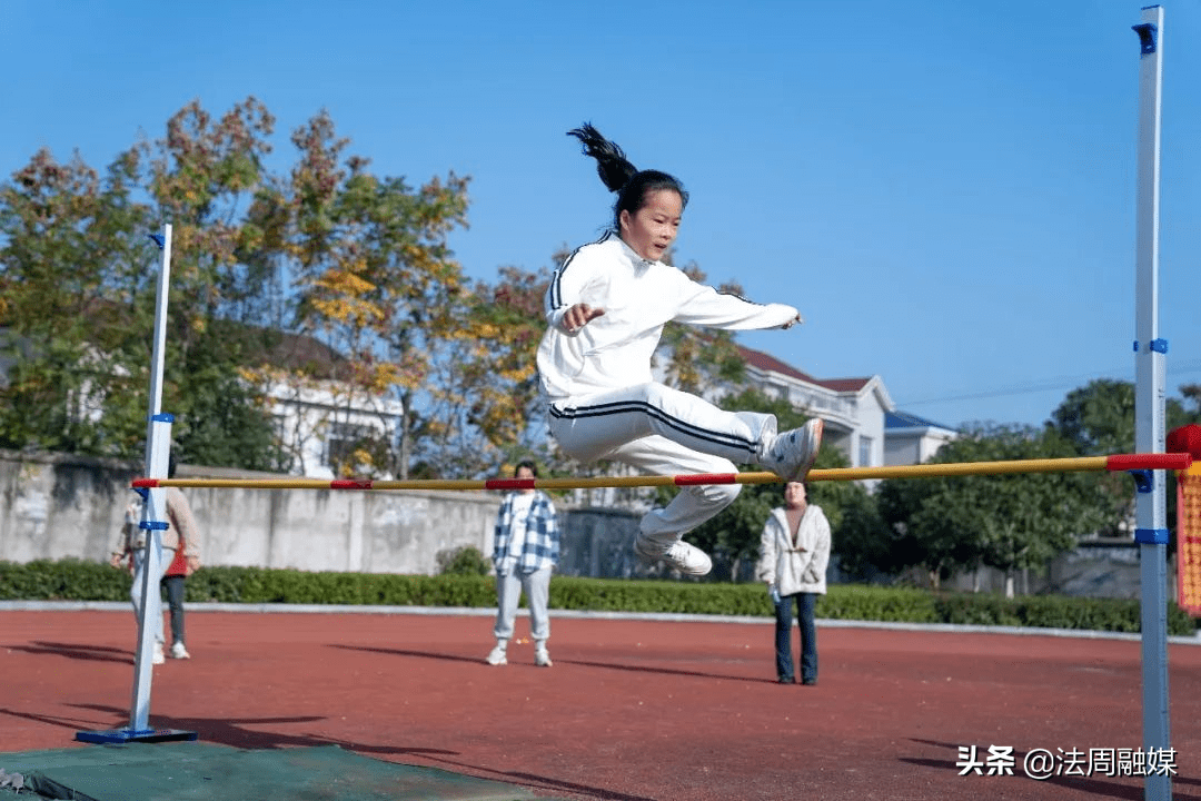 桃源县陬市镇第二完全小学成功举办首届文化体育艺术节