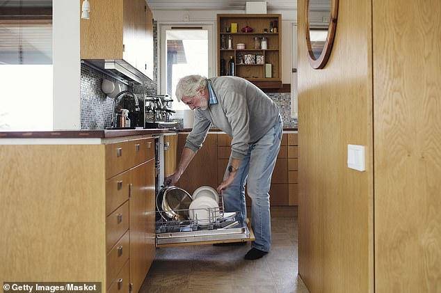 功能|研究：老年人多做家务更健康，可防衰老防跌倒