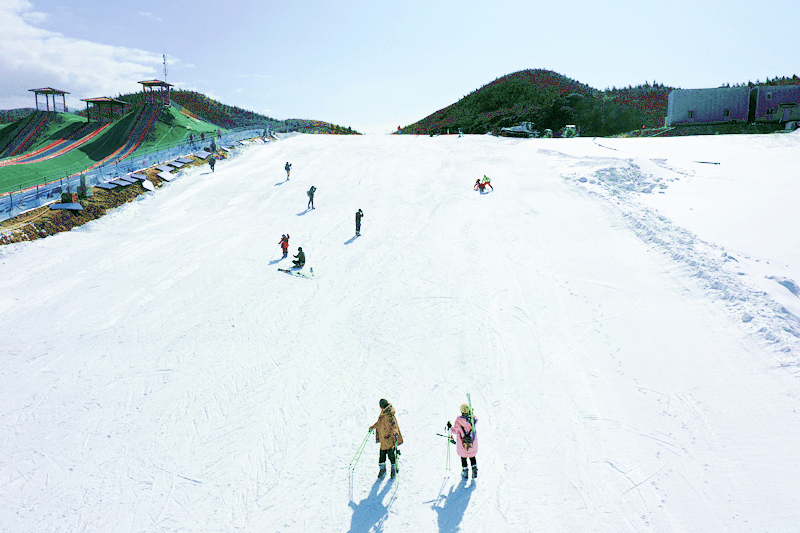 天湖滑雪场图片