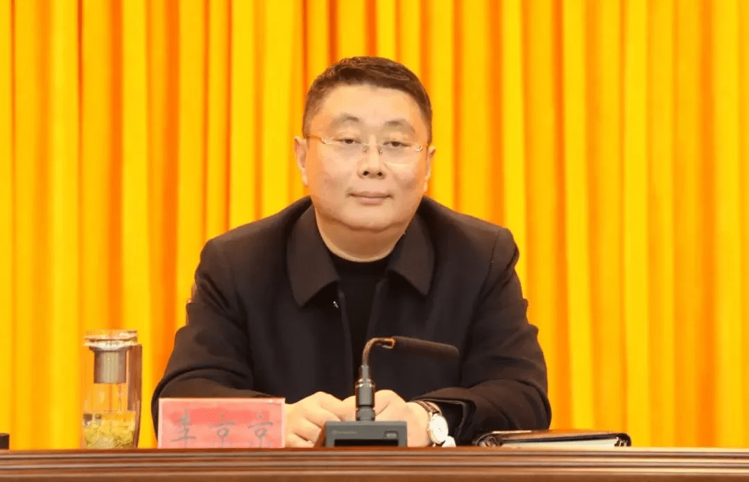 阳曲县县长李京京对新任村(社区)"两委"主干进行专题辅导