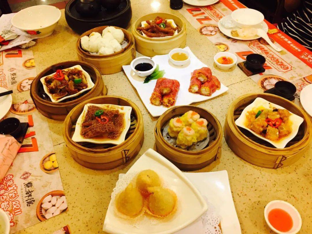老广人的早茶文化只有体验过才知道什么叫早餐界的满汉全席