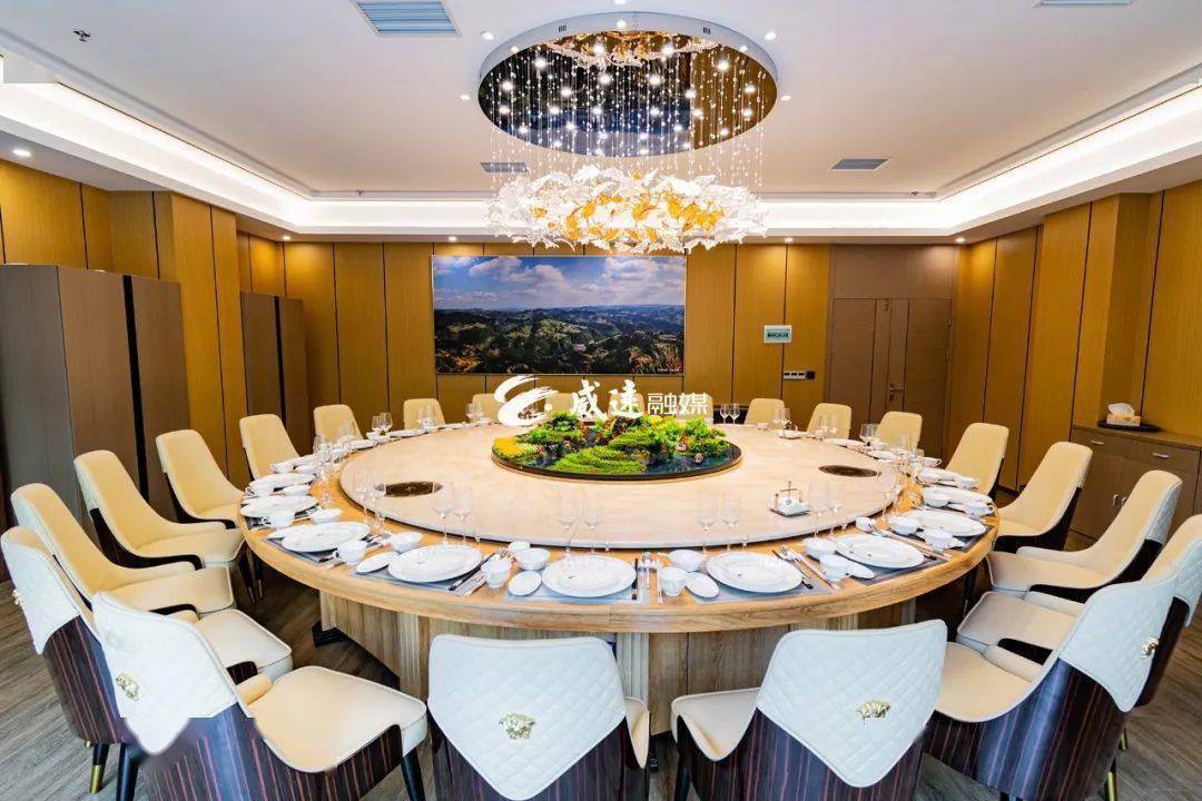 威远这家智能酒店年终福利来了!招牌菜桌桌必点