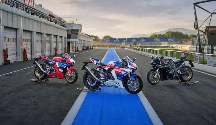 火刃!YYDS!本田发布CBR1000RR-R 火刃SP 30 周年纪念版!_搜狐汽车_搜狐网