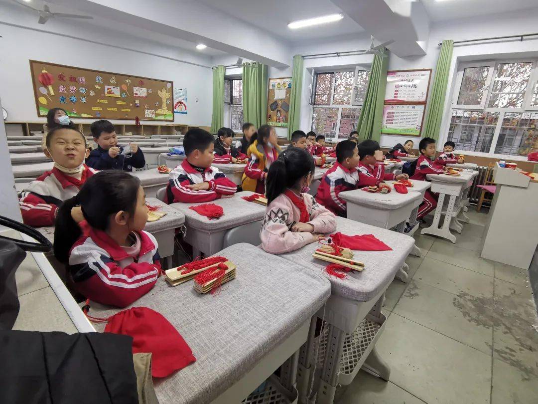 "课后延时服务"走进新华南小学