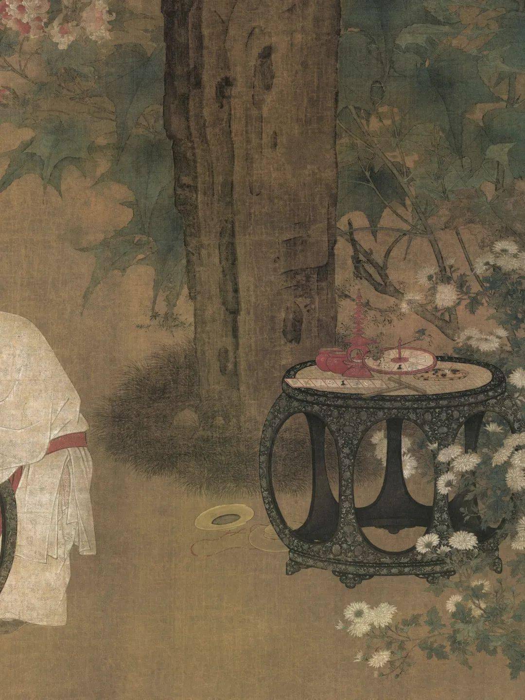 《秋庭戏婴图》是北宋苏汉臣创作的的一幅绢本卷轴设色画,该画作原是