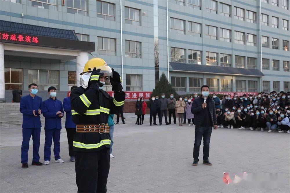 消防演练学校宣传片 f75b0704ba864d789913f7234f6fd79f.jpeg