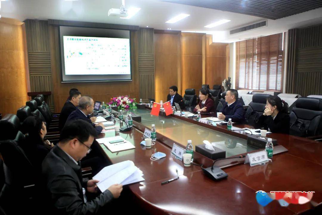 汪荣华博士一行调研邵阳市中心医院区域点数法总额预算和按病种分值