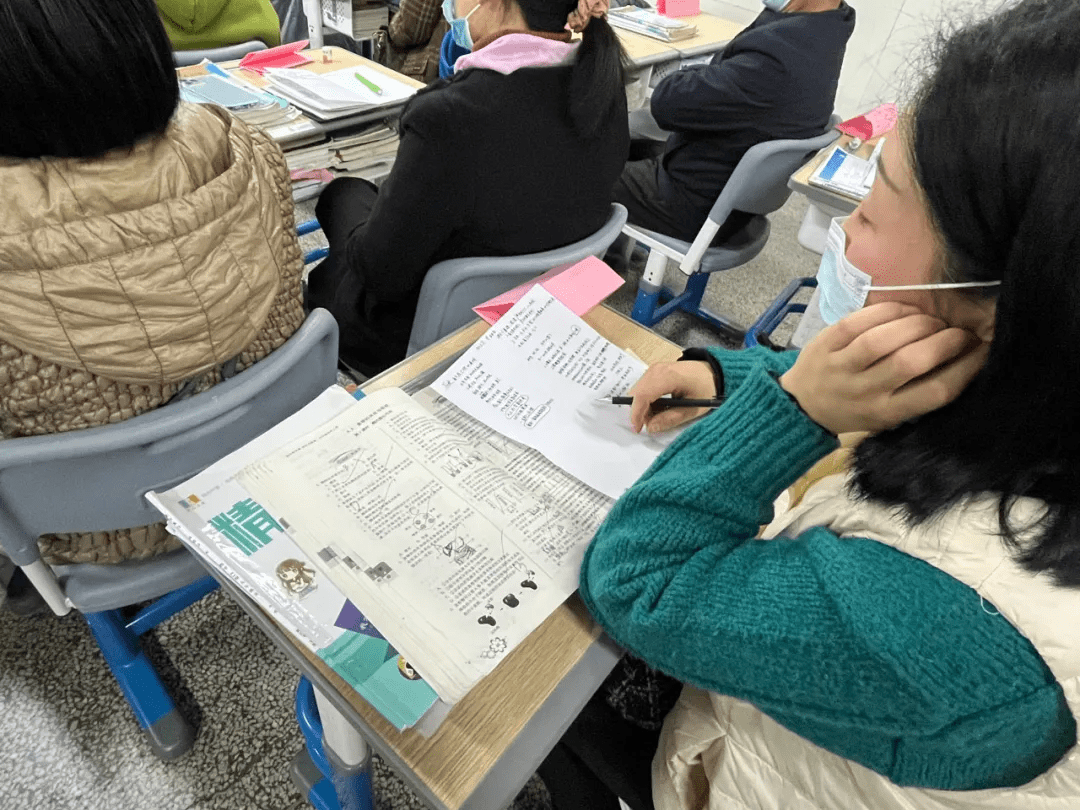 杭十中|“切莫生气，别忘手机……”双减后首次家长会