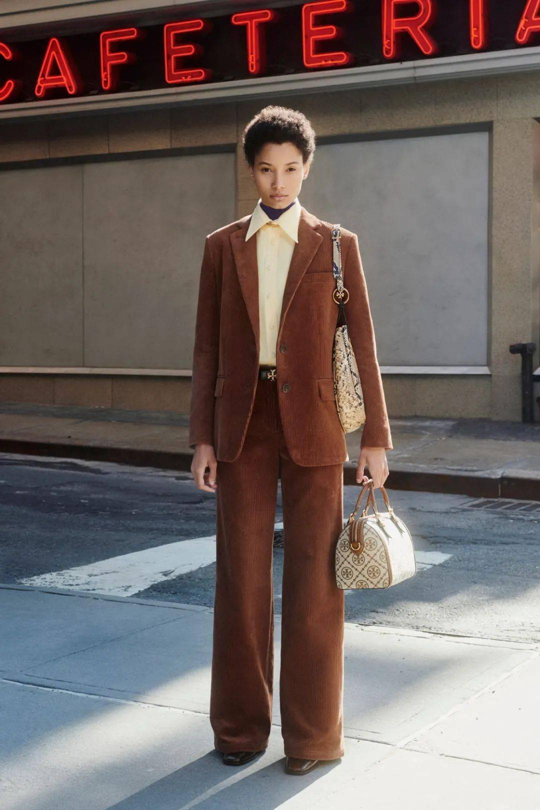 Jeremy 2021/22FW：巧克力色是时装秀的趋势