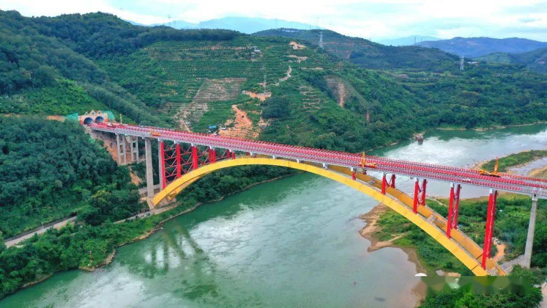 景洪至勐海高速公路定于