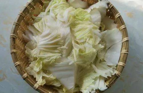 炖豆腐怎么做才好吃视频 e66372dd88464443b3cd49fe5ed2fd6e.jpeg