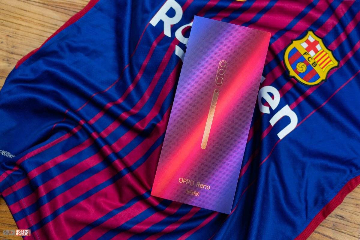 opporeno巴萨定制版图赏红蓝巴萨风来袭