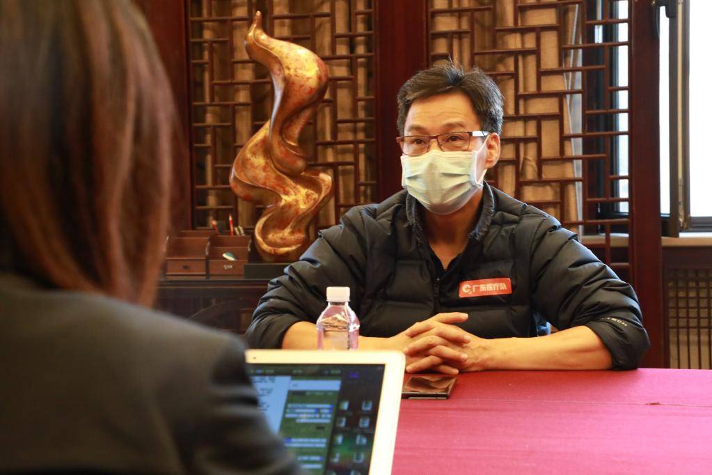 中医"德叔"的抗疫故事_患者_中药_张忠德