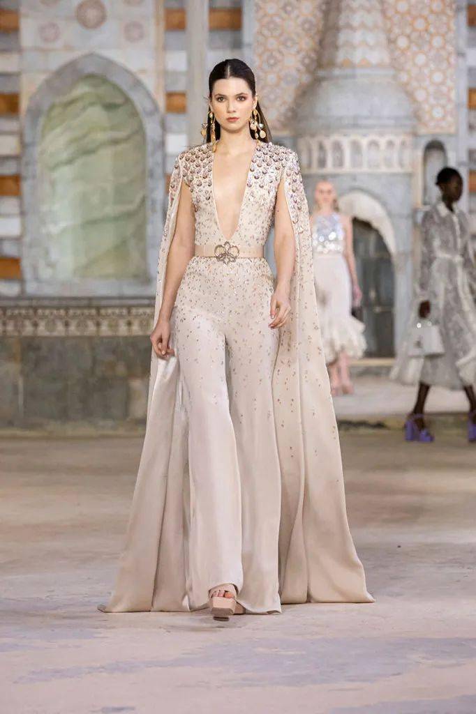 秀场【秀场】2022 春夏成衣系列 – GEORGES HOBEIKA