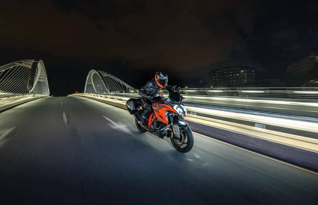 相關文章: ktm 邀請路達在人島試駕新 1290 超級公爵 gt ktm 2019