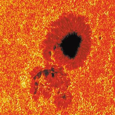 周围磁场环境 影响太阳黑子寿命 研究 过程 场强