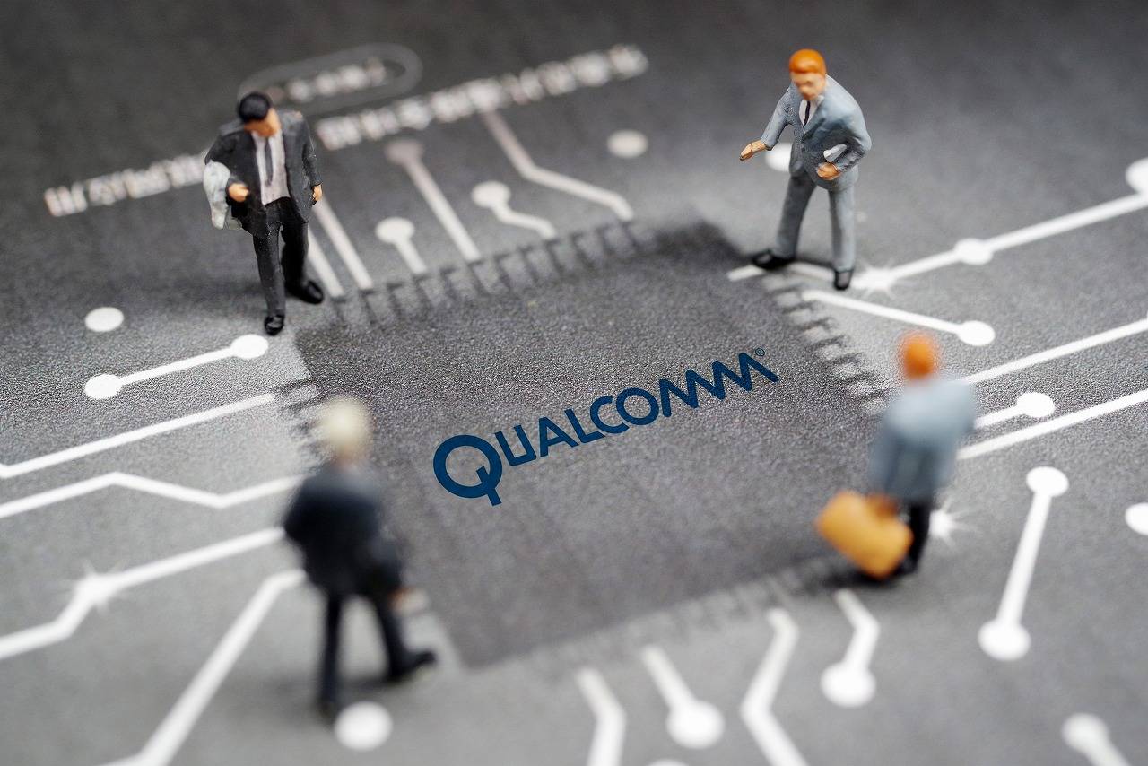 高通发布全新一代骁龙8 5G移动平台，雷军：小米12将全球首发