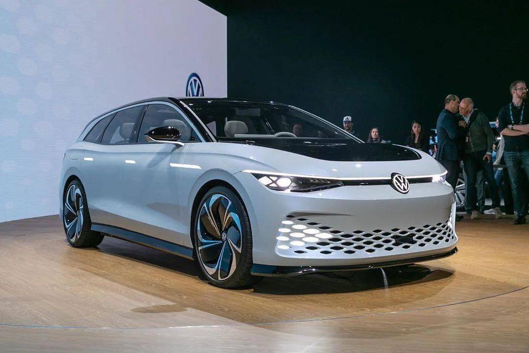 大众新一代溜背轿跑!颜值不输cc,还有gtx性能版!