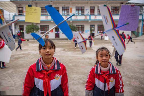 贵州黔西：感受航空科技魅力 放飞翱翔蓝天梦想