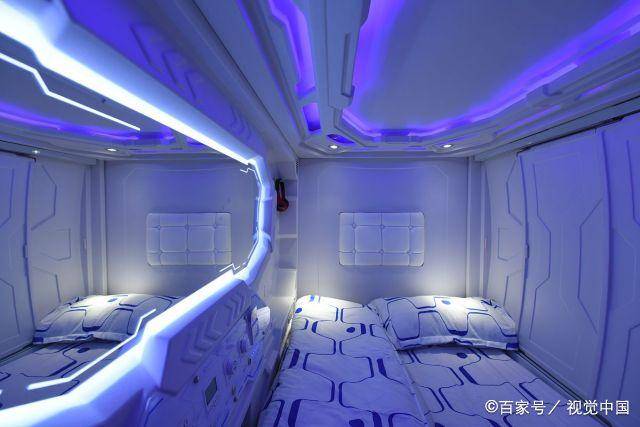 实拍郑州东站胶囊旅馆,睡一晚仅需几十元,水电暖网络俱全