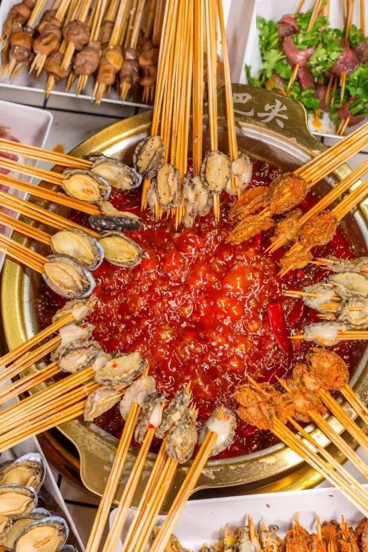 火爆重庆の【巴尖鲍鱼串串】强势来袭!9.9元一斤串串!