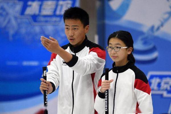 青少年|走近冬奧丨2021年北京市青少年冰壺錦標(biāo)賽混合雙人比賽開賽