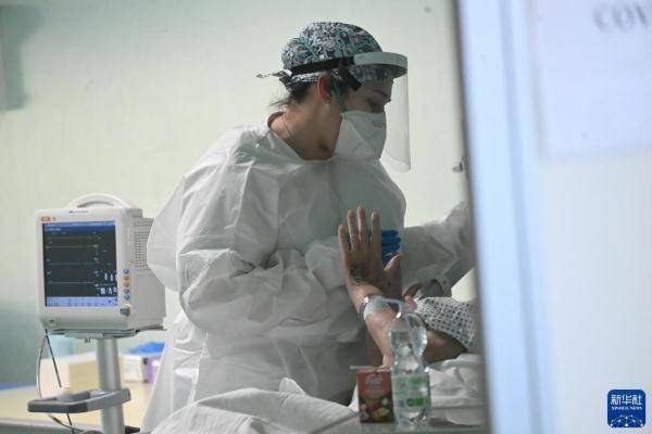 博洛尼亚|意大利：救治新冠患者