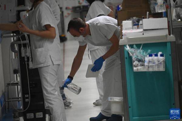 博洛尼亚|意大利：救治新冠患者