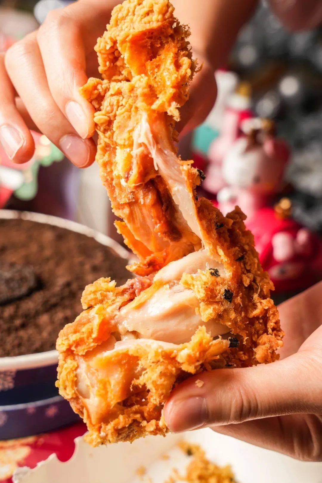 HelloKFC圣诞季来了！XL号“巨大的桶”，限时限量开抢！
