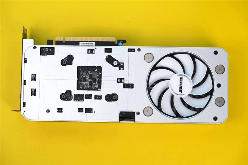 玩家|颜值最高的非公卡！七彩虹iGame RTX 3070玩家定制系列显卡评测