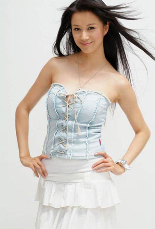 《武林外传》"祝无双"近照曝光,41岁皮肤白皙身材苗条_倪虹洁_演艺圈