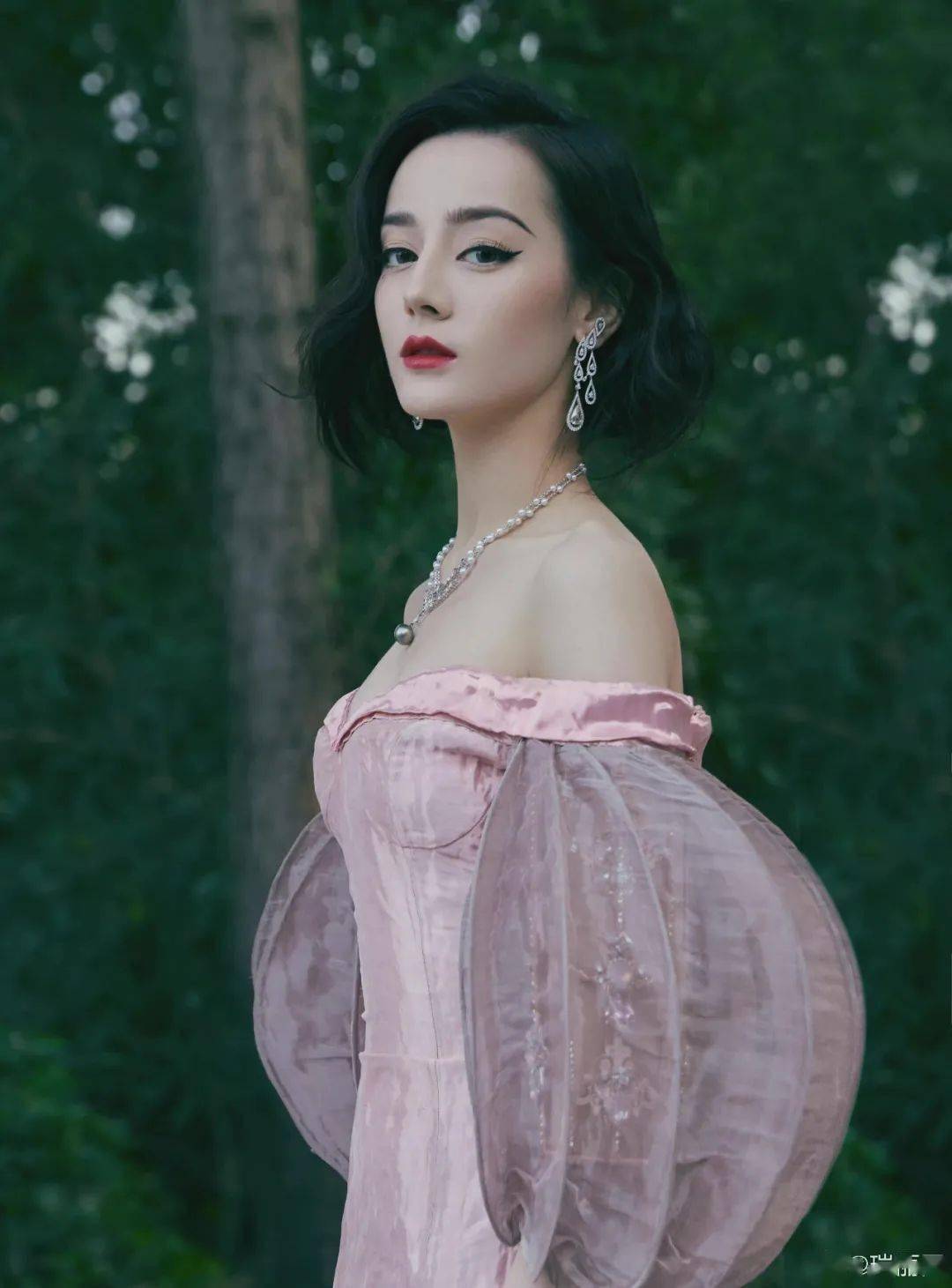整体女明星们不费力就拥有的特别感，到底靠的是什么
