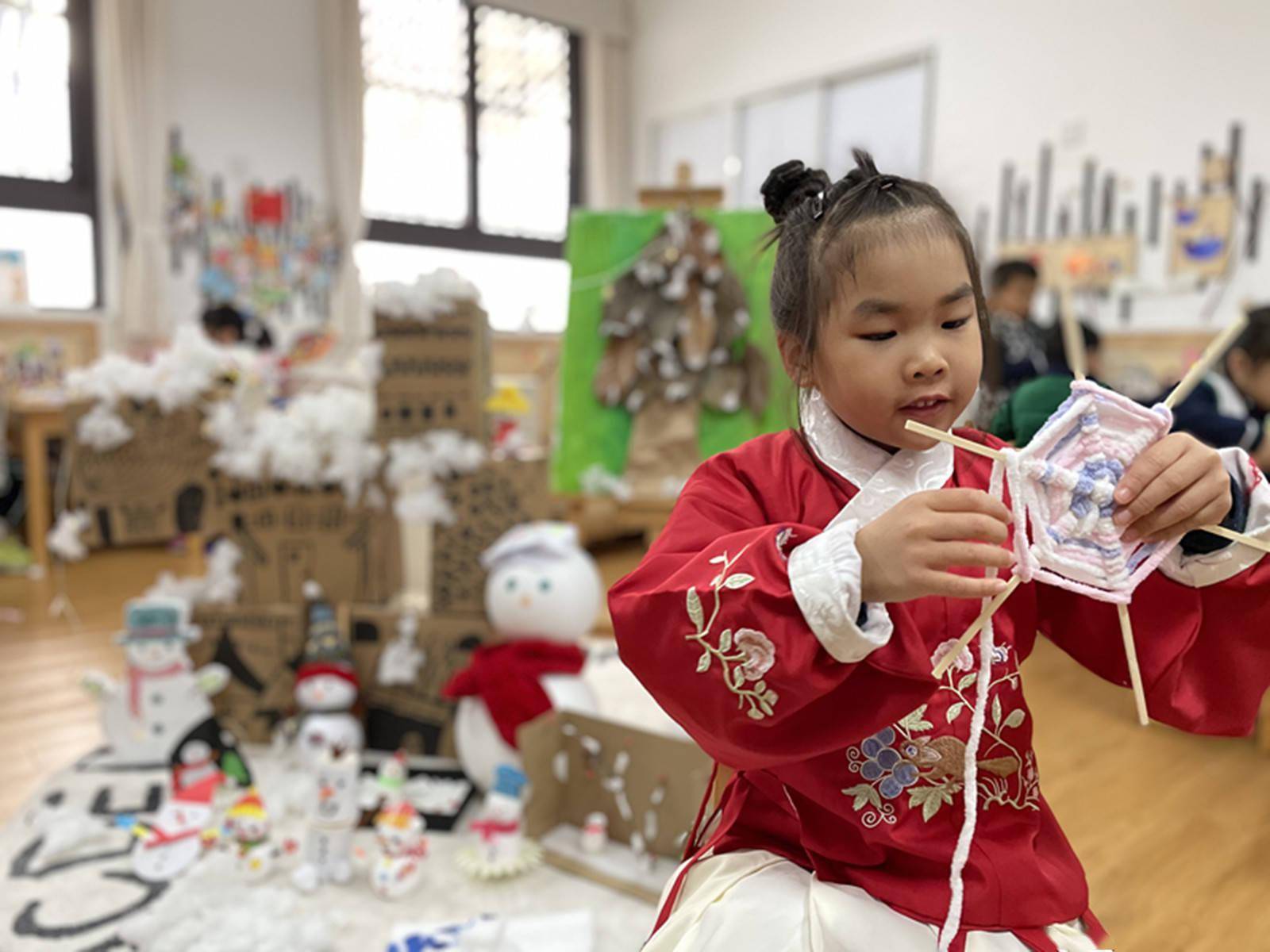 幼儿园|迎接冬奥会，上海这所幼儿园办了一场特别暖的活动