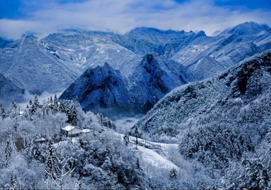 迎来大雪节气"至此而雪盛也 隆冬正式开始 此后天气愈寒 巴山大峡谷