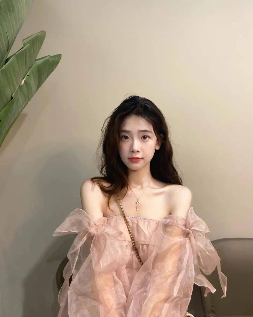 花边| 校花小姐姐我不允许你错过她