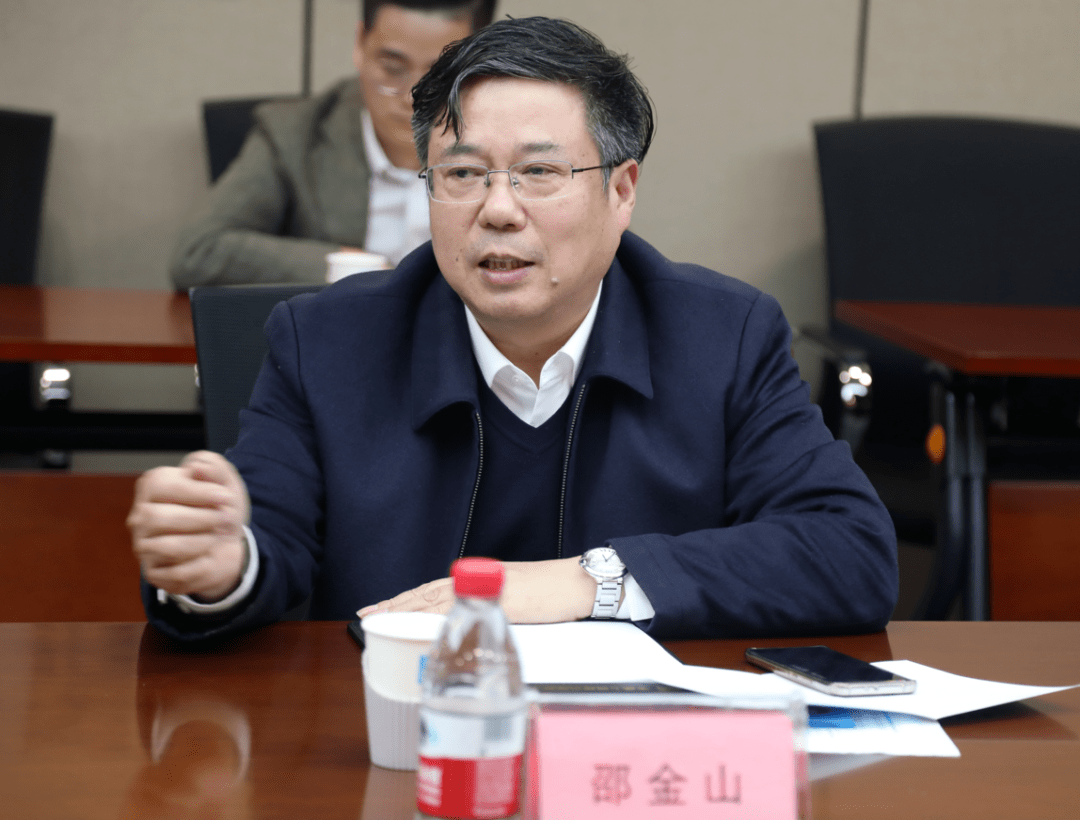 信赢资讯丨郑州市金水区区委常委副区长李明刚一行到建装公司开展万人