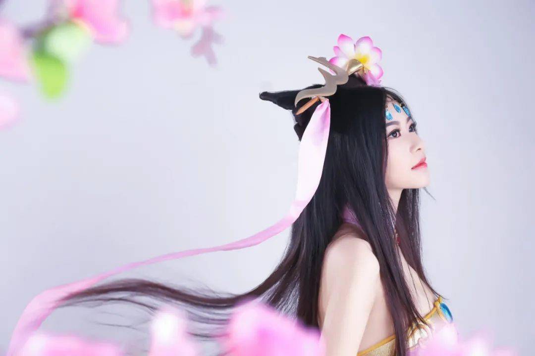 cosplay特辑丨《王者荣耀》貂蝉cos_娜可露露_漫友_铃儿
