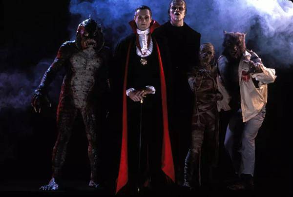 《降妖别动队》剧照《黑湖妖谭》三部曲上映后，鳃人成为美国人心目中又