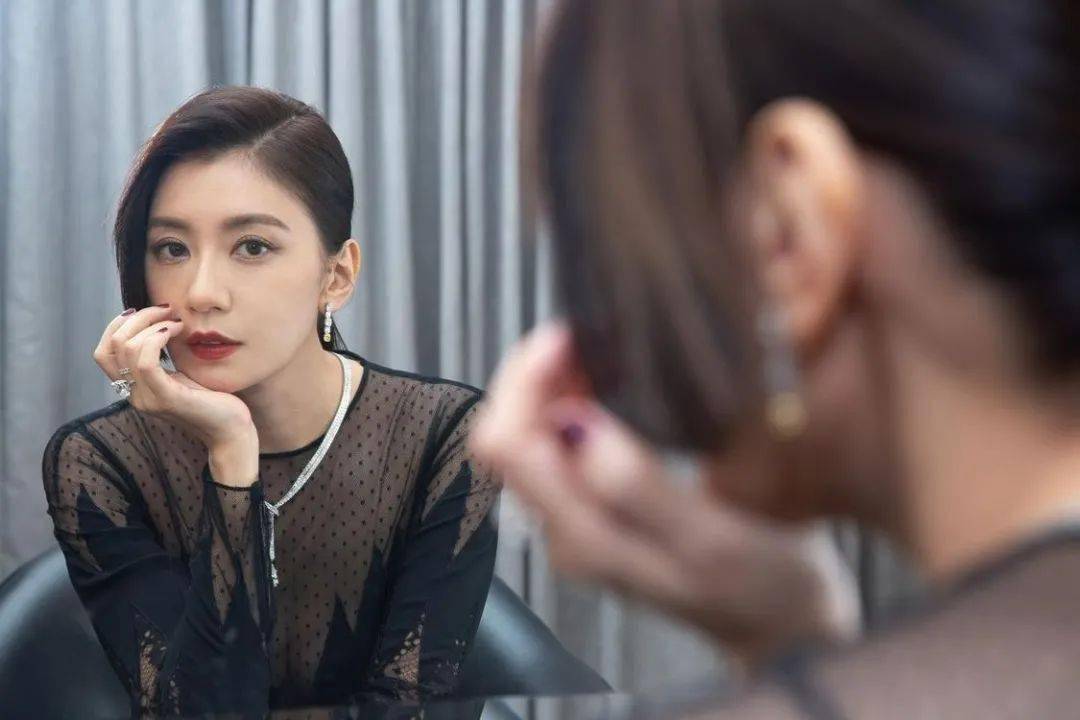 47岁贾静雯,苦尽甘来_宋乔安_人生_瀑布