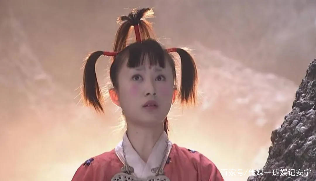 "天山童姥"扮演者张婉儿,三岁开始出道演戏,素颜被称小刘亦菲
