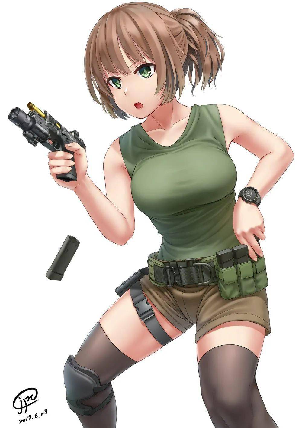 小姐姐穿迷彩打手枪