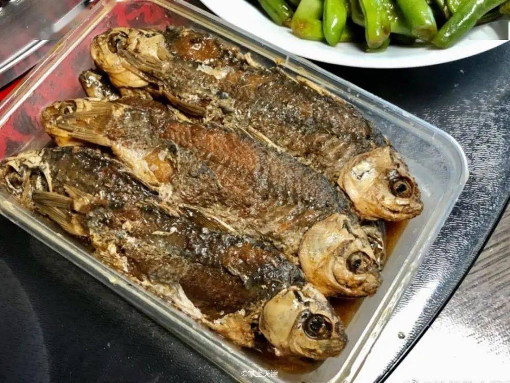 看静海去独流吃焖鱼我连骨头都嚼了