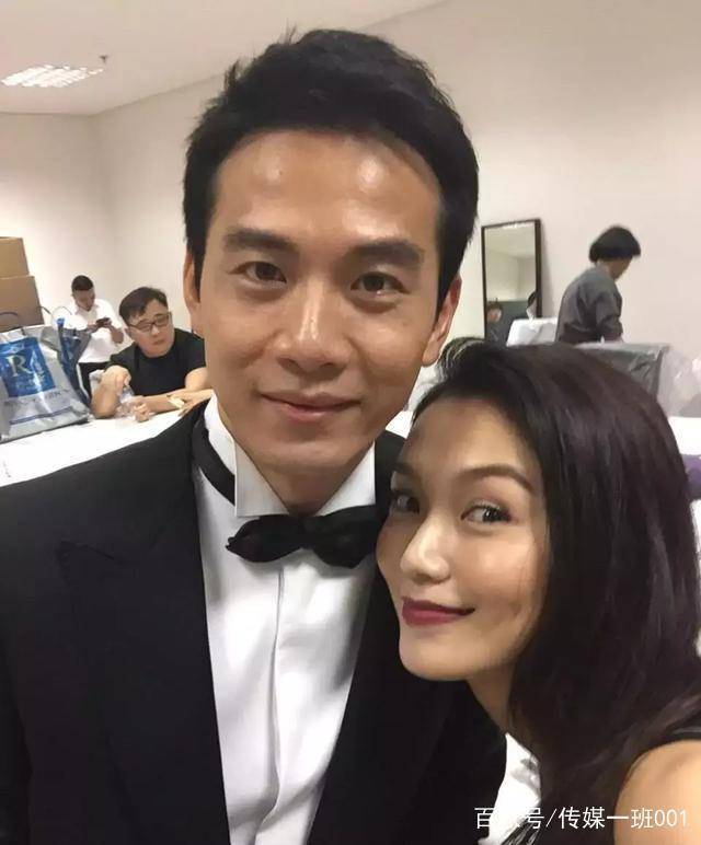 35岁获视帝的他,被包贝尔赞赏,宠小7岁漂亮老婆,现儿女双全_戚玉武