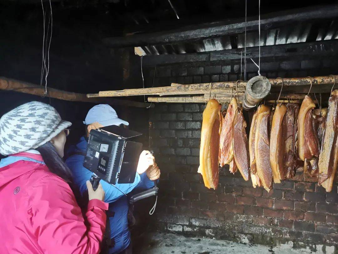 致富经栏目_致富栏目养石蹦_致富栏目蚯引养殖张硕