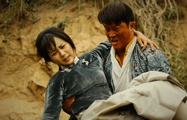 无论打开哪个电视台,都是在播放他出演的这几部电视剧.