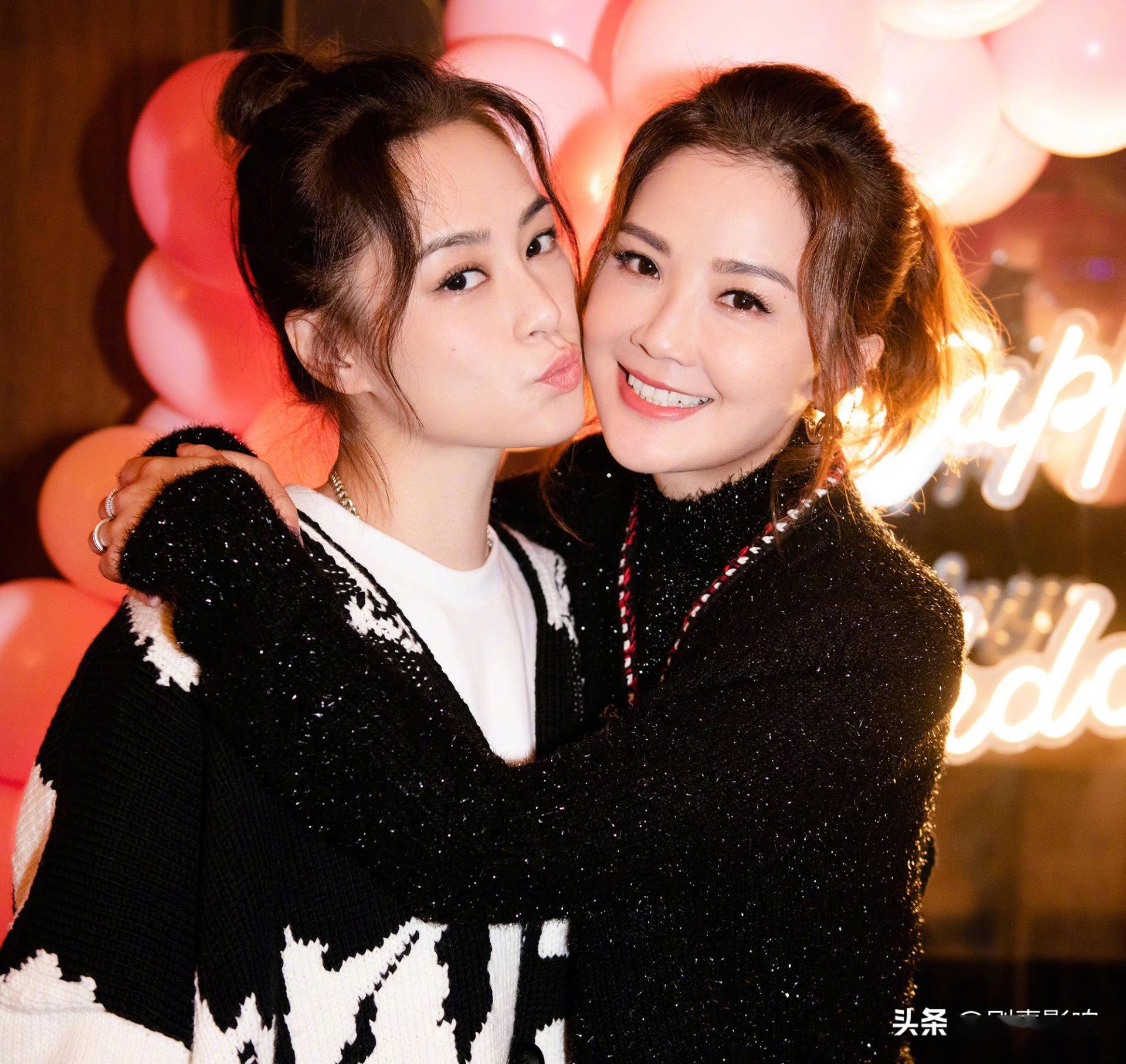 twins:当红时让全香港为之疯狂,现在为拼事业化身"沪漂"一族_阿娇
